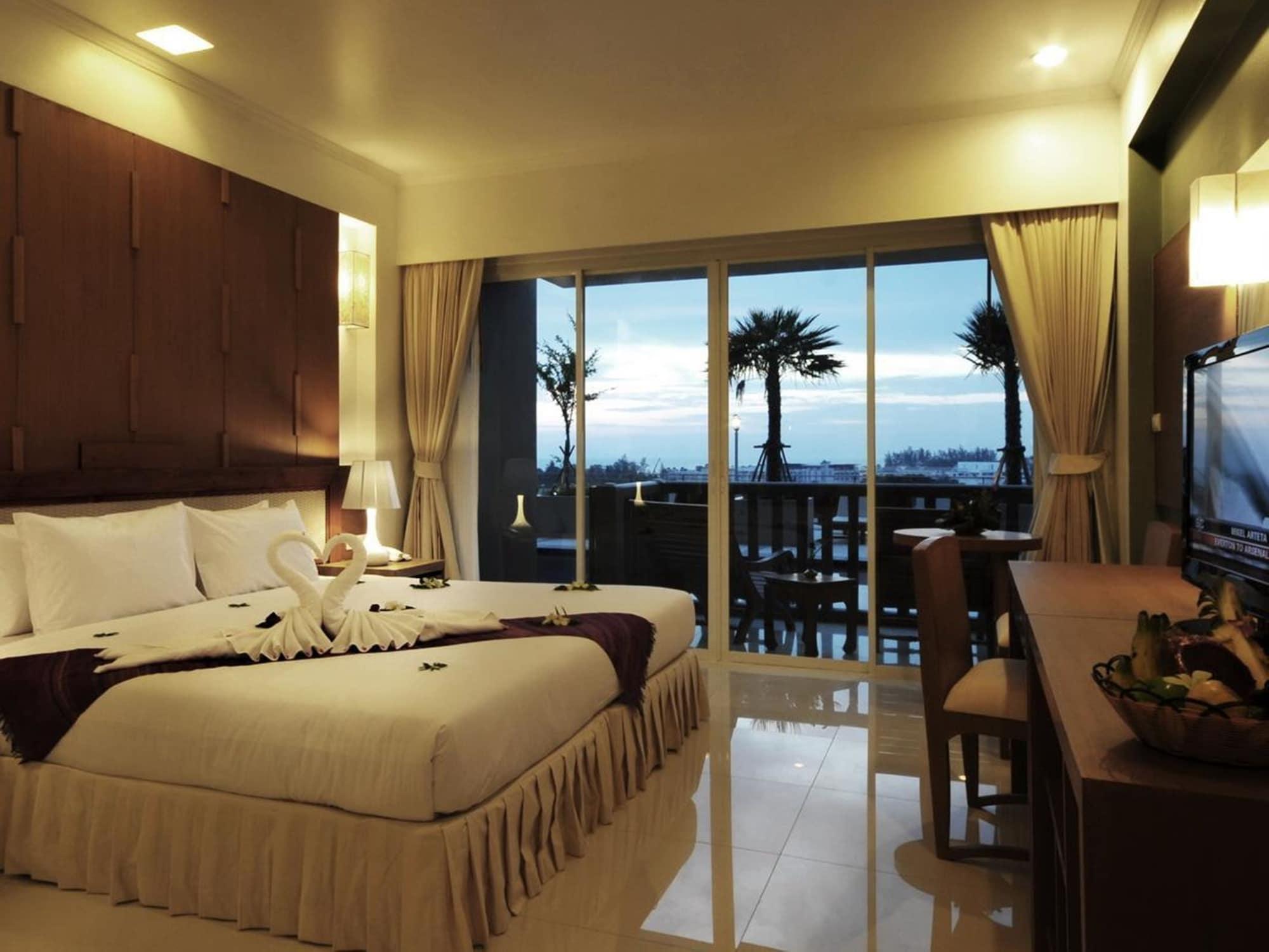 Princess Seaview Resort & Spa - Sha Plus Karon Exterior foto